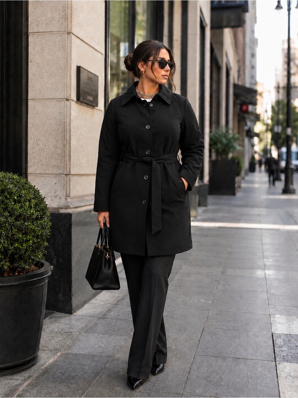 LONDON FOG Women's Vintage Classic Black Trench with Tie Belt 1X